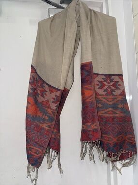 Charlotte russe Fringe Scarf in Cream and Rust